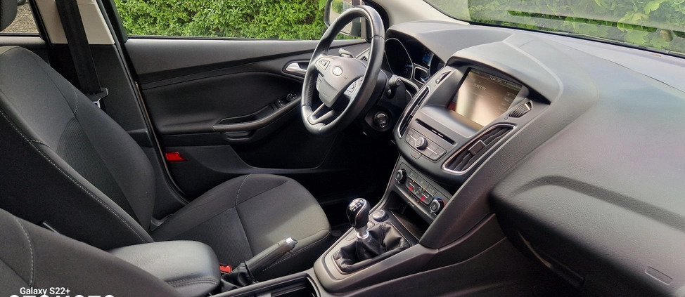 Ford Focus cena 33500 przebieg: 178341, rok produkcji 2016 z Tarczyn małe 631